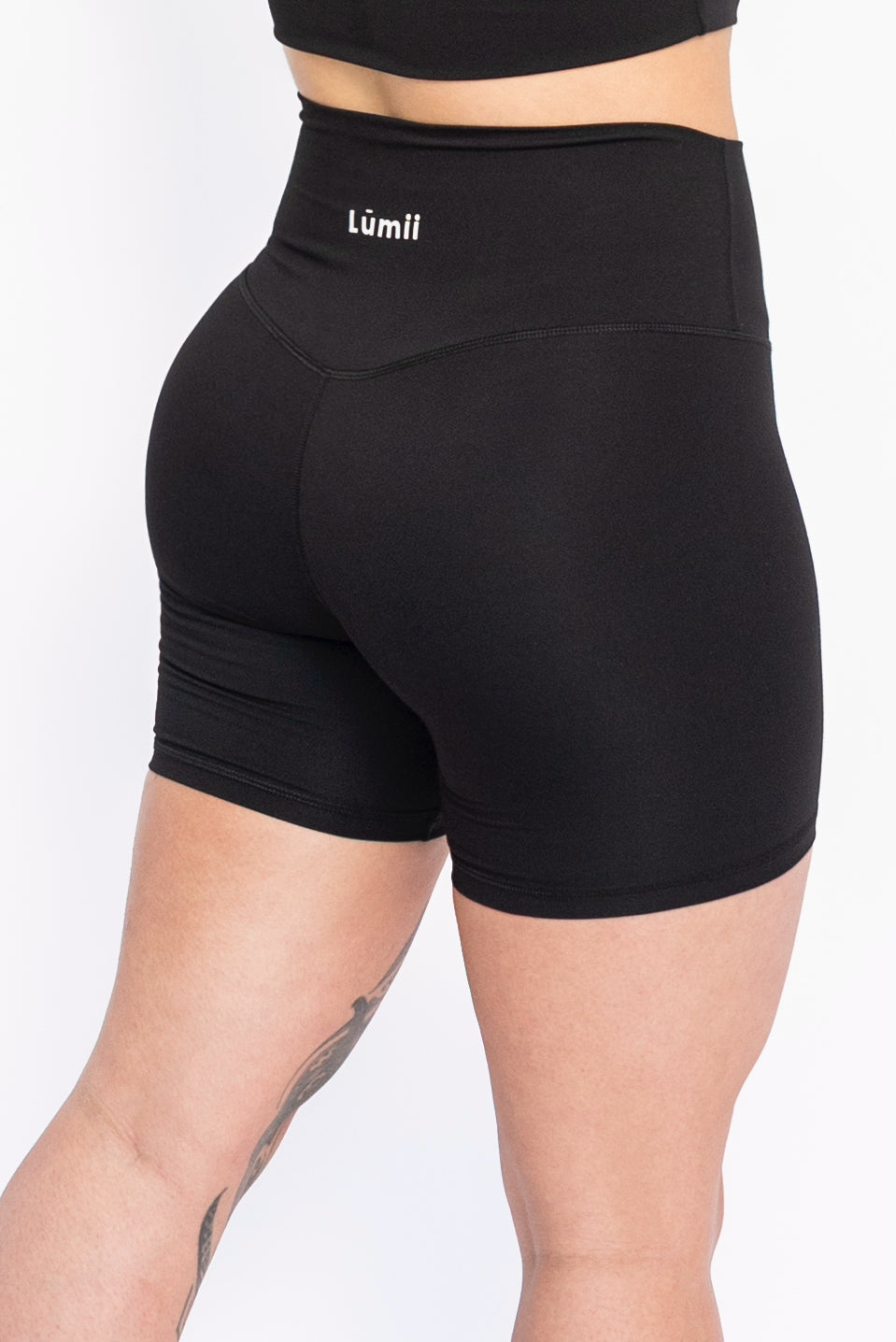FOUNDATION SHORT 6" ONYX